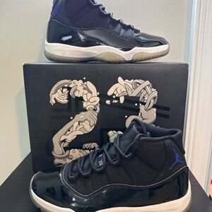 Jordan 11 Space Jam LIKE NEW Sz 8M